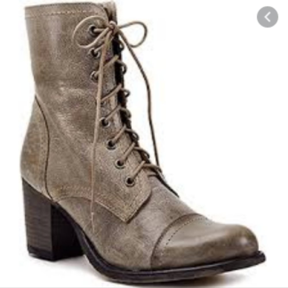 Steve Madden Graanie Lace-up Leather Boots - 8